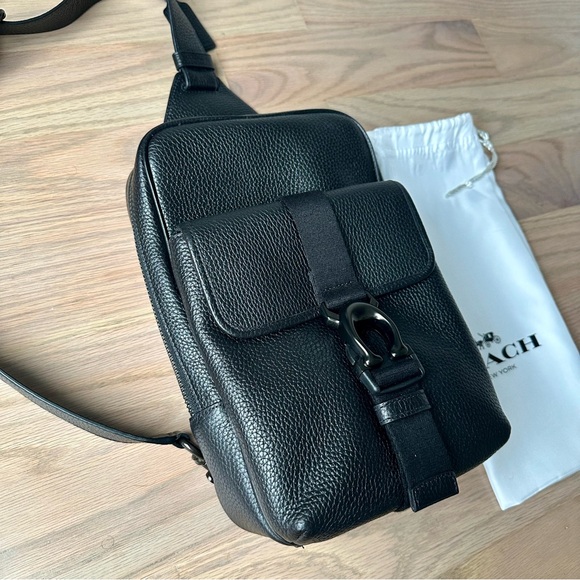 🌿COACH Leather Sling Bag BRAND NEW - Picture 2 of 8
